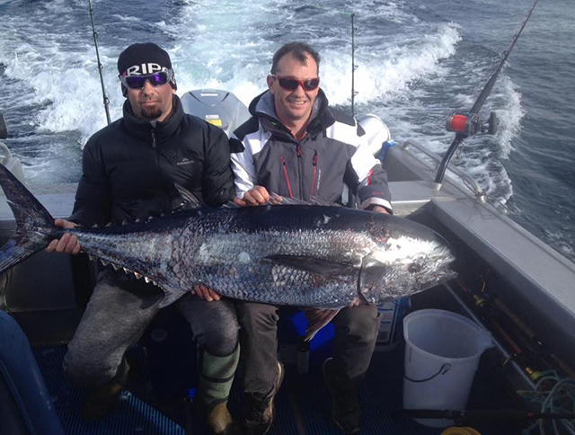 ANGLER: Dave Cooke SPECIES: Butterfly Mackerel WEIGHT: 56kg LURE: JB Lures Chook.